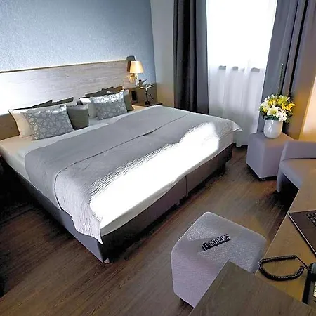 Eislinger Tor 4* Eislingen