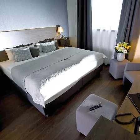 Eislinger Tor Hotel 4*